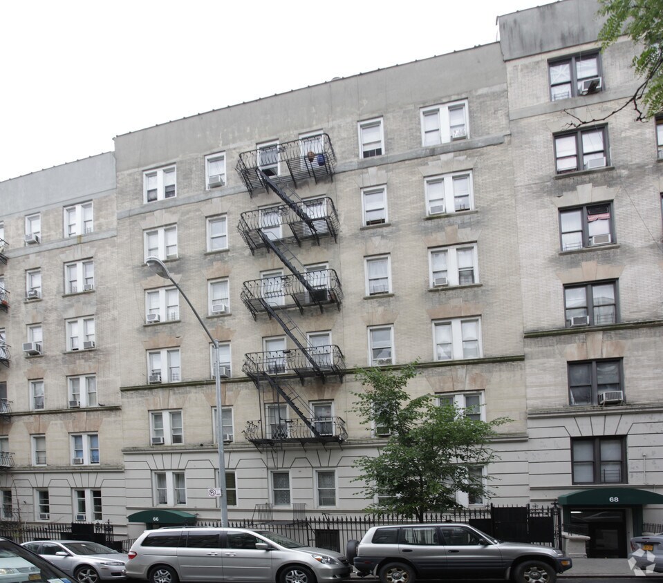 Foto del edificio - 66 W 107th St