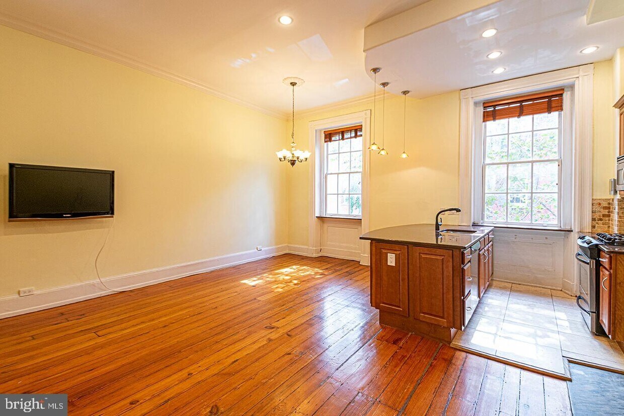 1207 Spruce St Unit 201, Philadelphia, PA 19107 Room for Rent in
