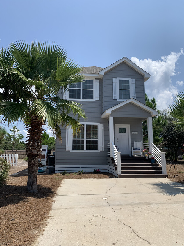 Primary Photo - 111 Golf Villa Dr