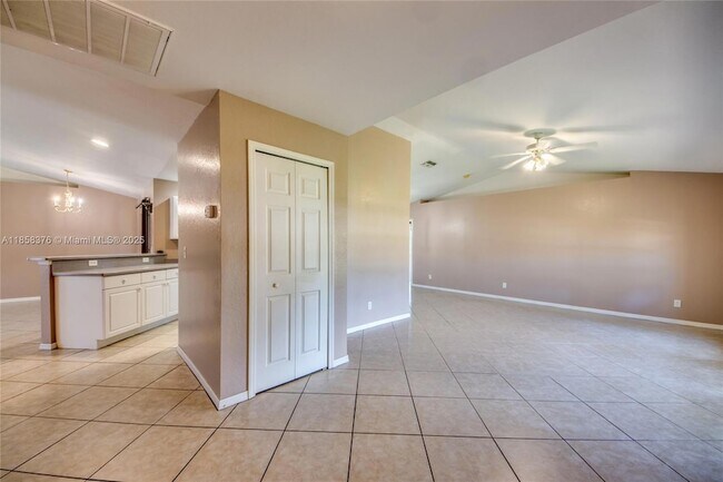 Foto del edificio - 1601 SW 19th St