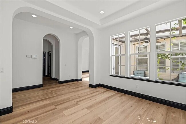 Building Photo - Stunning 5-Bedroom Pool Home with Private ...