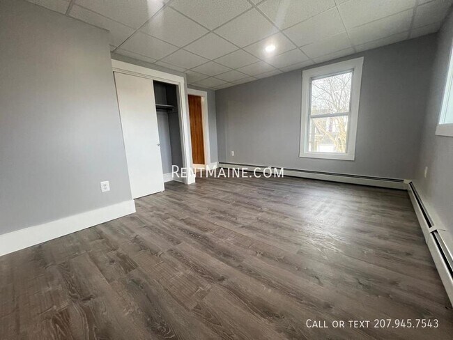 Foto del edificio - 131 College Ave