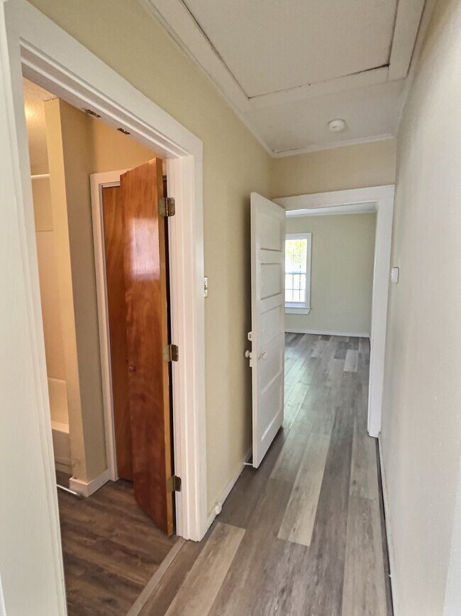 Foto del edificio - Cozy Cottage in Prime Downtown Ocean Sprin...