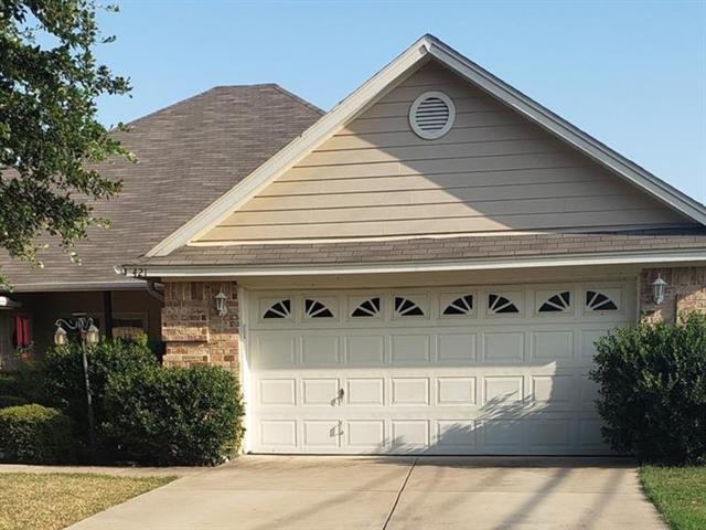 Primary Photo - 421 Sheri Ln