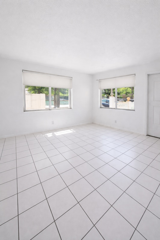 Foto del edificio - 623 NE 2nd St