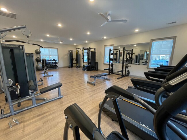 Building Photo - Tuscany | 1 Bed 1 Bath | 786 sf
