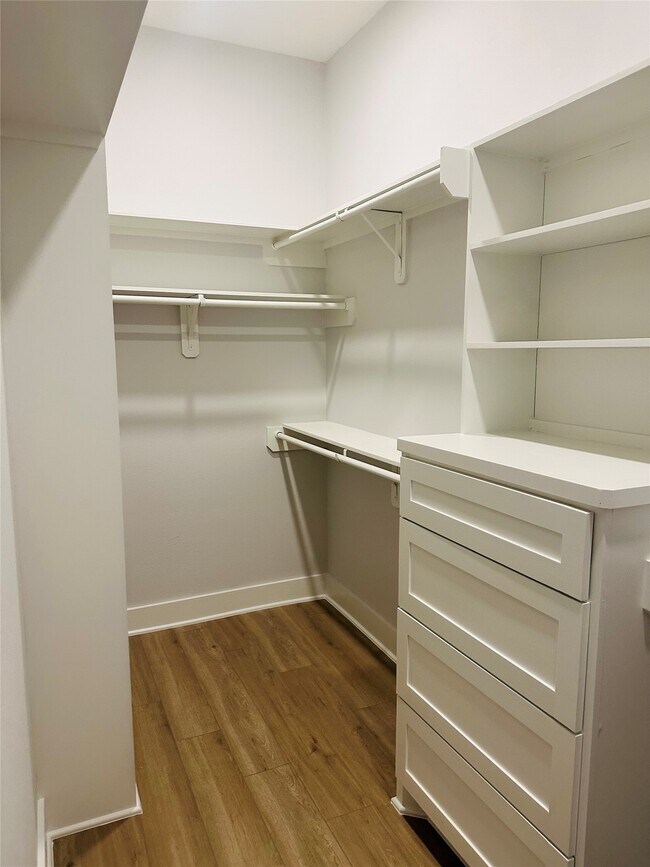 Foto del edificio - 618 E 35th St