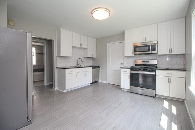 Foto del edificio - 1444 S 56th St