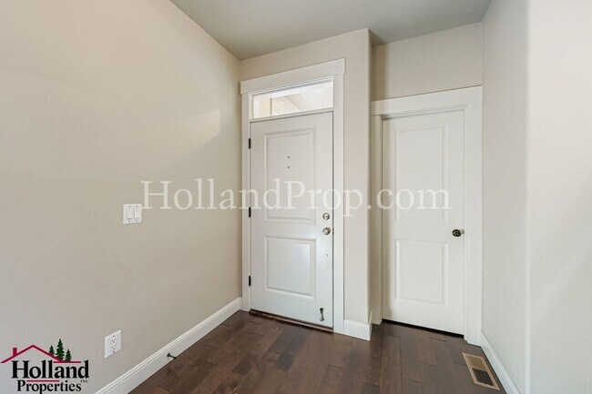Building Photo - Charming 3-Bedroom Home in Prime Beaverton...