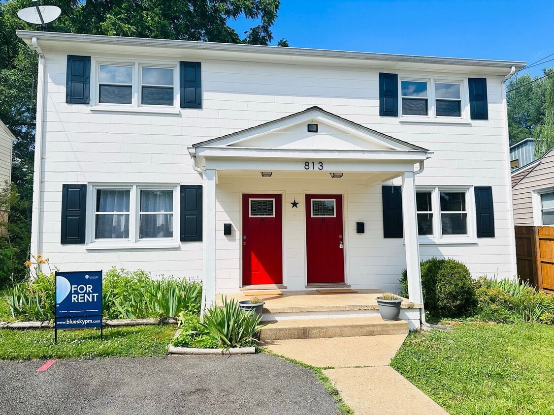 Photo - 813 Montrose Avenue- B