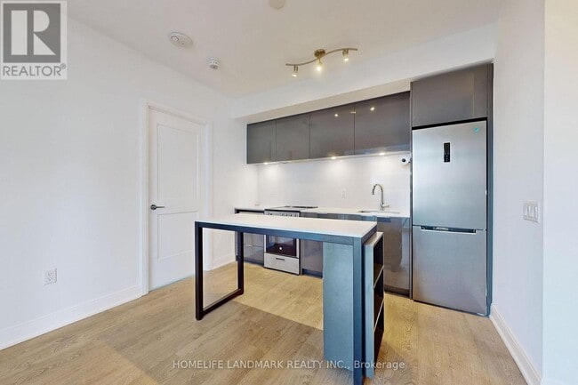 Photo du bâtiment - 65 Annie Craig Dr