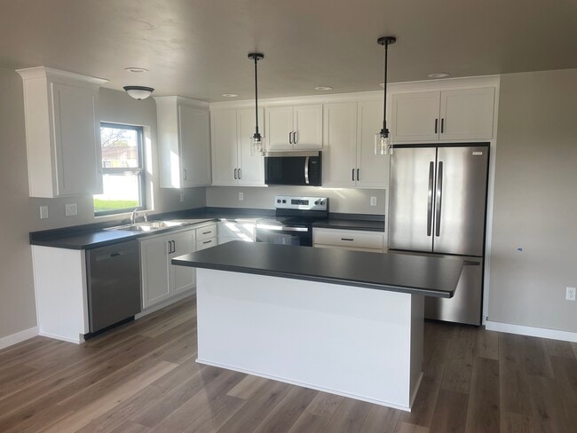 Building Photo - 1667 Elkay Ln