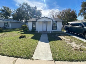 Building Photo - 705 Virginia Ave