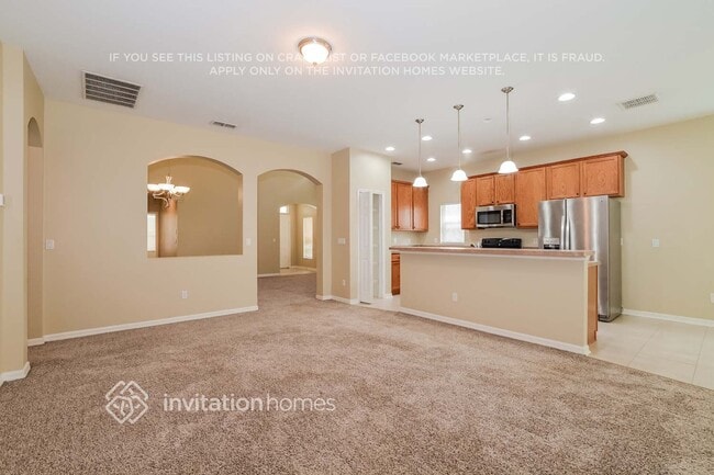 Building Photo - 14711 Sapodilla Dr