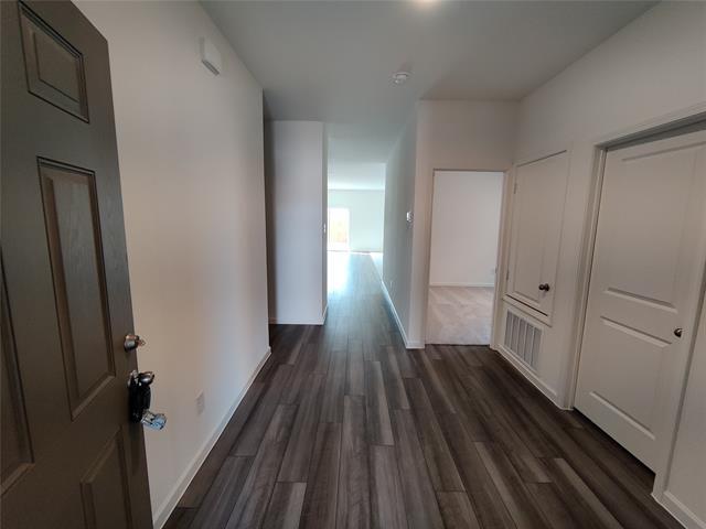 Foto del edificio - 10356 Holy Cross Ln