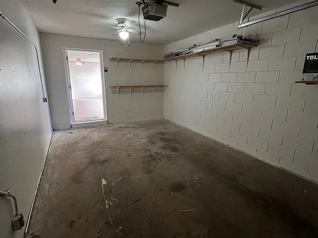 Building Photo - 2784 Curry Ford Rd