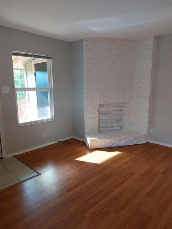 Building Photo - 9703 Roxanna Dr