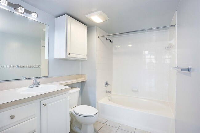 Foto del edificio - 2665 SW 37th Ave