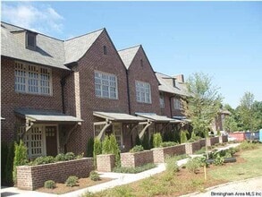 Building Photo - 302 Barristers Ct