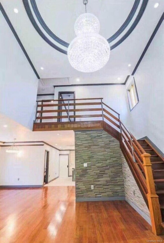 Foto del edificio - 50-27 175th St