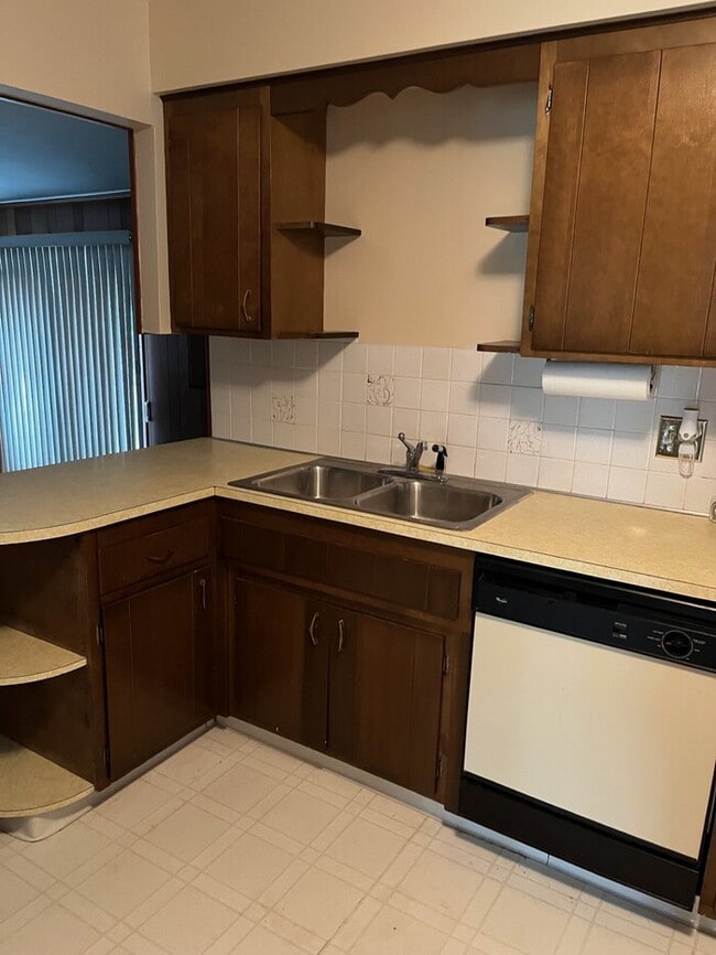 Building Photo - house