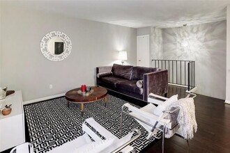 Building Photo - 3401 Timmons Ln