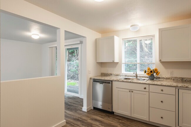 Building Photo - 8306 11th Dr W