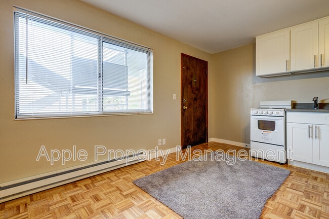 Foto del edificio - 9244 Greenwood Ave N
