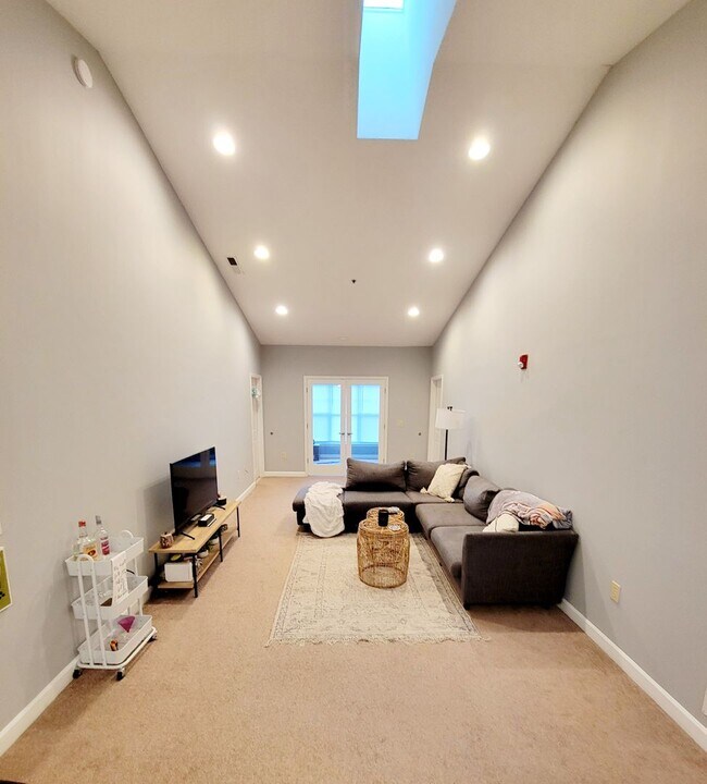 Foto del edificio - 100-100