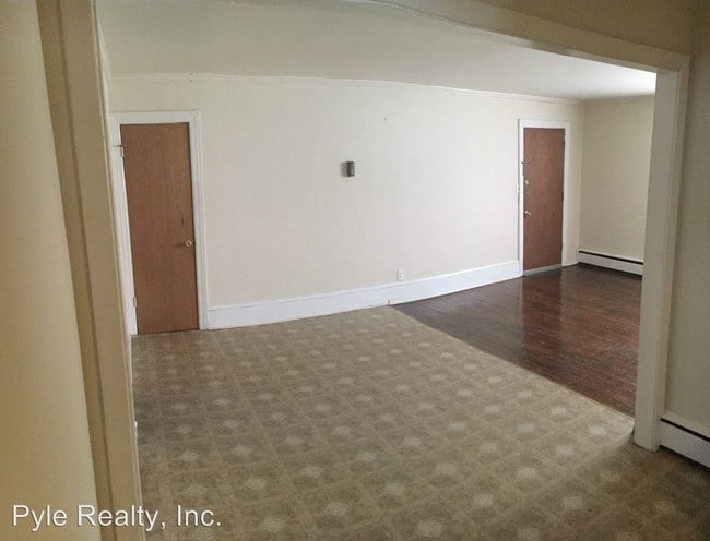 Building Photo - 315 33rd St