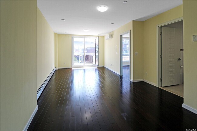 Foto del edificio - 138-12 Northern Blvd