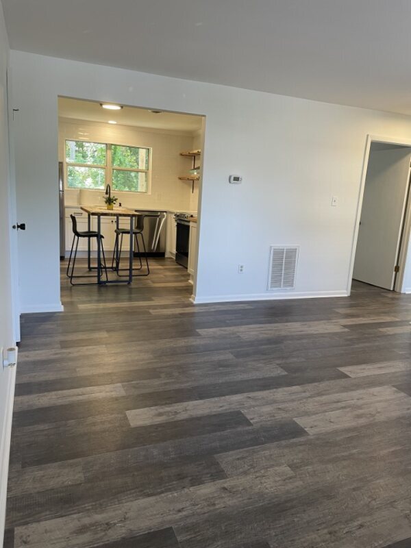Foto del edificio - 25B Pine Ln