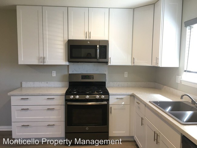 Foto del edificio - 3 br, 2 bath House - 10421 Dakota Avenue