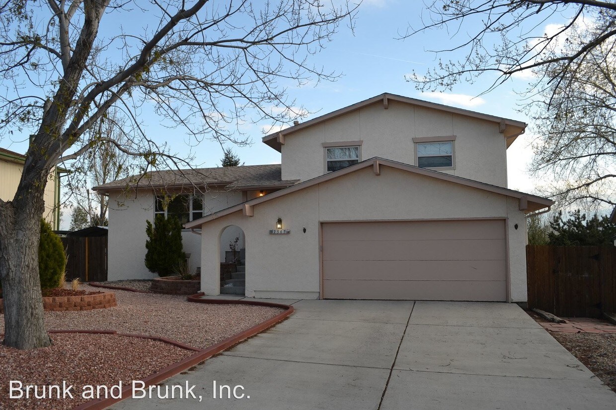 Primary Photo - 3 br, 2.5 bath House - 2565 Roundtop Drive