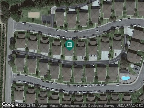 Close to beach, playground, sport fields and town. - 5931 Birch St
