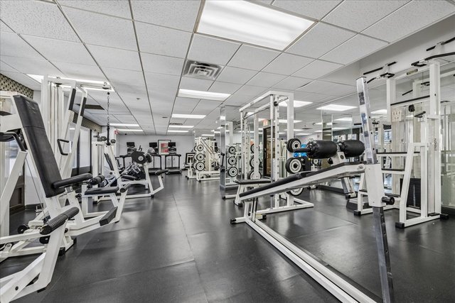 Foto del edificio - 5320 N Sheridan Rd