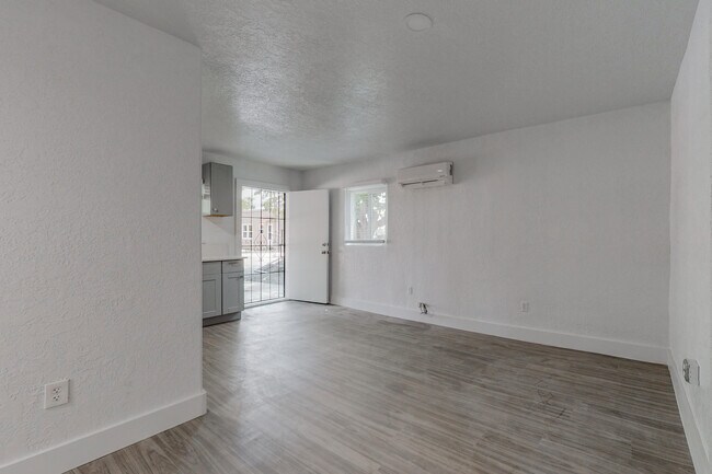 Building Photo - 311 12th St NW