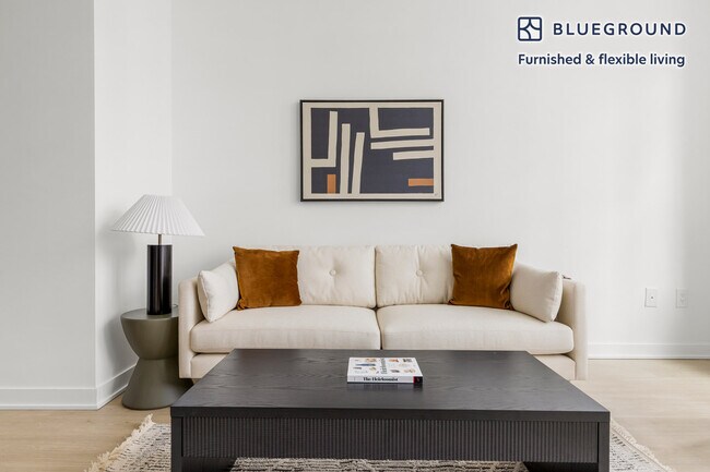 Building Photo - 160 Front St