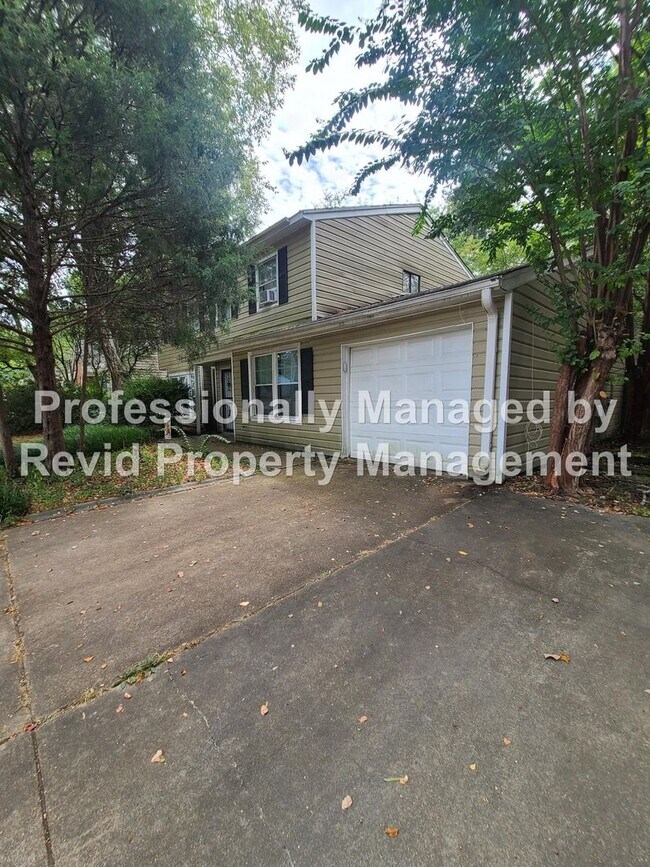 Foto del edificio - 4 bedroom home in Memphis!