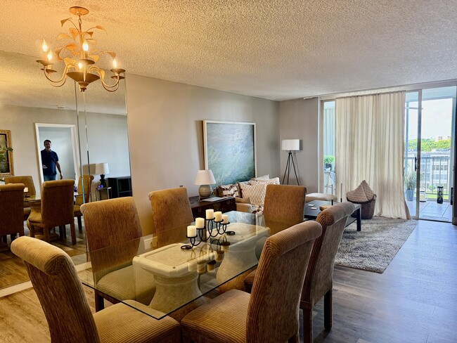 Foto del edificio - 14671 Bonaire Blvd