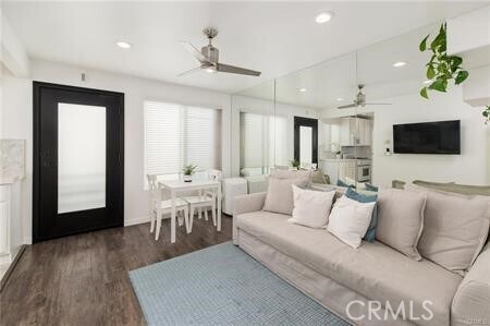 Foto del edificio - 577 Ramona Ave
