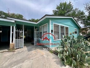 Building Photo - 1011 W Bluebonnet Dr