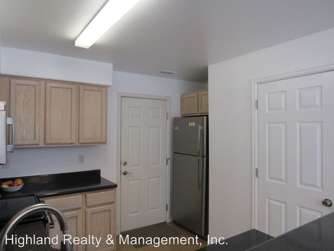 Foto del edificio - 2 br, 2.5 bath House - 1349 w 112th Ave #D