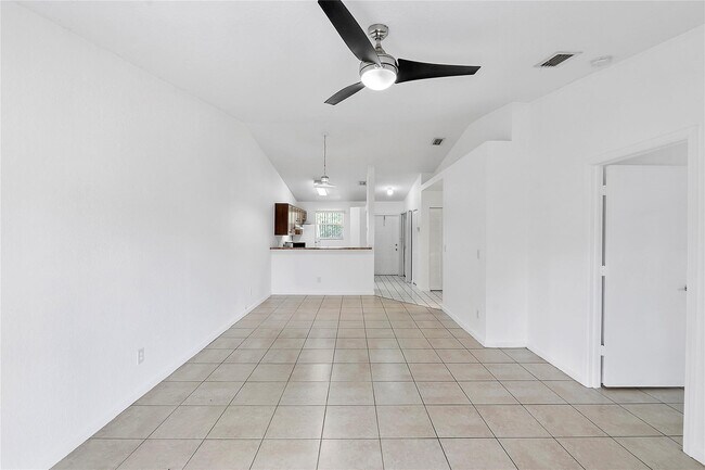 Foto del edificio - 3562 NW 91st Ln