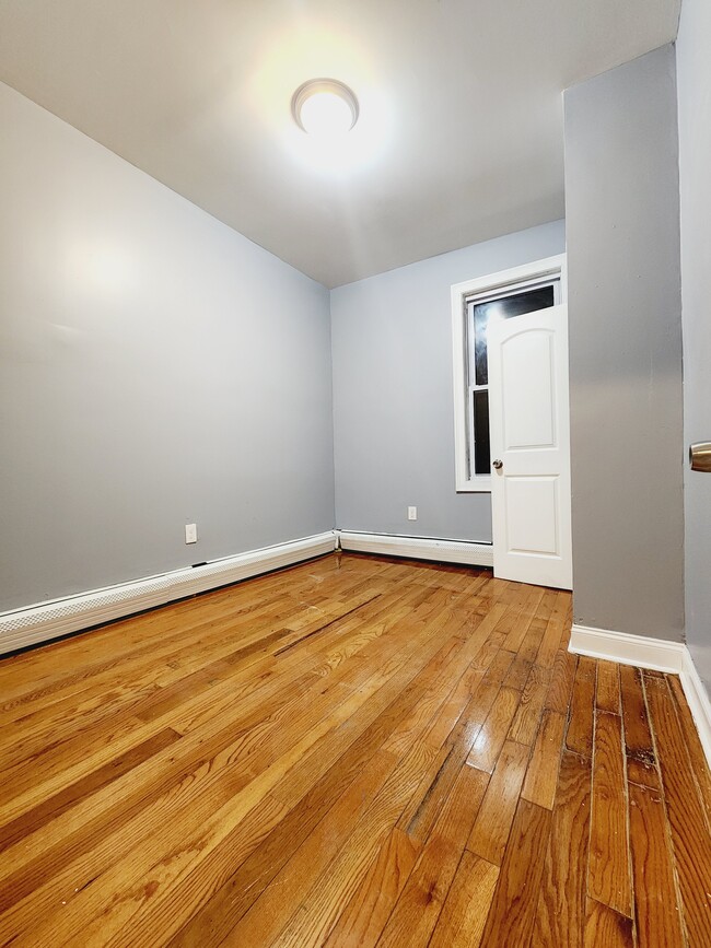 139 W 54th St 6 - 138 W 54th St