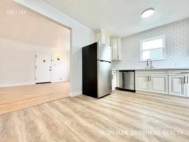 Building Photo - 418 N Sierra Bonita Ave Los Angeles, CA 90036