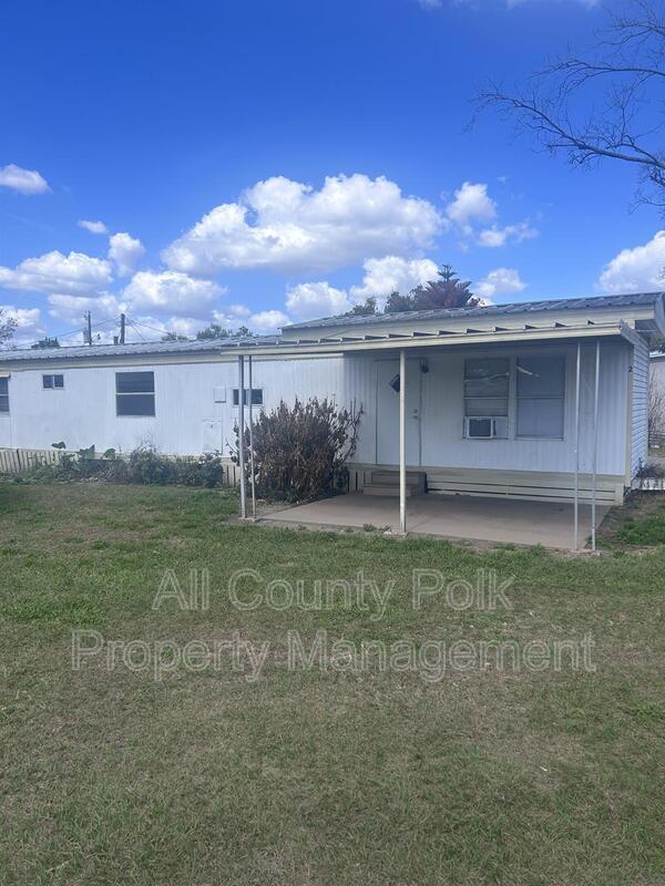 Foto del edificio - 2735 W 10th St