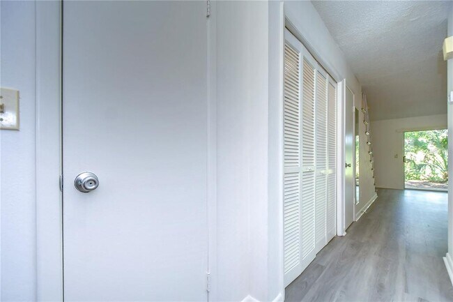 Building Photo - 13937 Fletchers Mill Dr