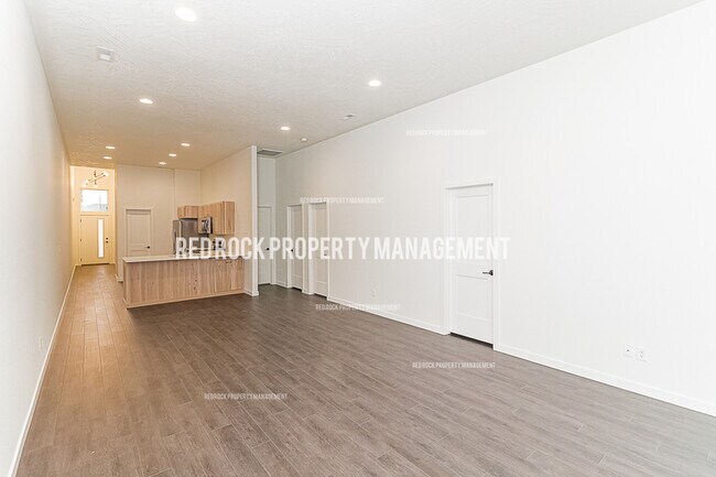 Foto del edificio - 704 S Crescent Ln
