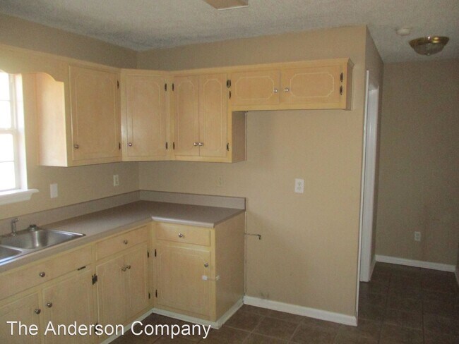 Foto del edificio - 3 br, 2 bath House - 243 Fire Tower Rd